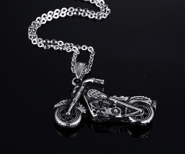 Collier pendentif Johnny Hallyday - Biker | Johnny Hallyday Fanclub
