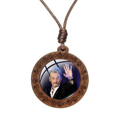 Collier pendentif bois Johnny Hallyday - Photo 16 modèles | Johnny Hallyday Fanclub
