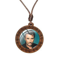 Collier pendentif bois Johnny Hallyday - Photo 16 modèles | Johnny Hallyday Fanclub