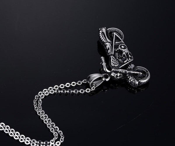 Collier pendentif Johnny Hallyday - Biker | Johnny Hallyday Fanclub