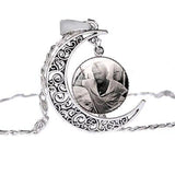 Collier pendentif Lune Johnny Hallyday - Photo 16 modèles | Johnny Hallyday Fanclub
