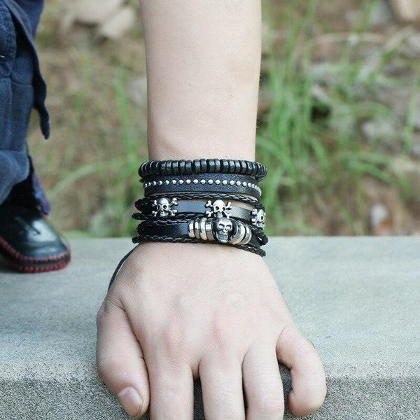 Ensemble de bracelets en cuir Johnny Hallyday - Skulls | Johnny Hallyday Fanclub